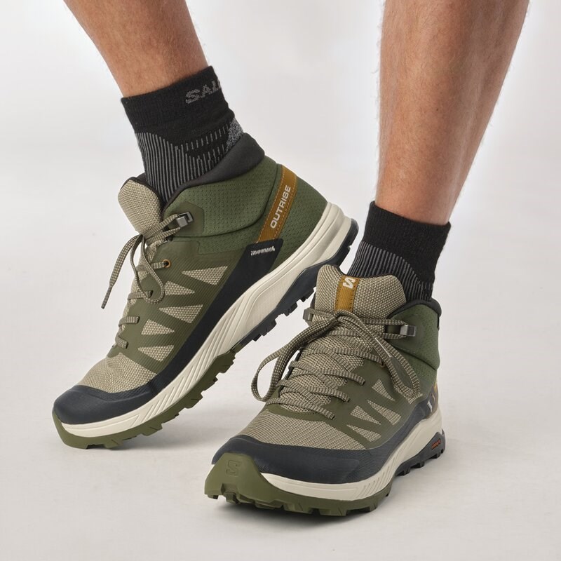 Neu Eingetroffen Salomon Herren Multifunktionsstiefel SHOES OUTRISE MID GTX - Olivennacht/Regentag/Zuckermandel