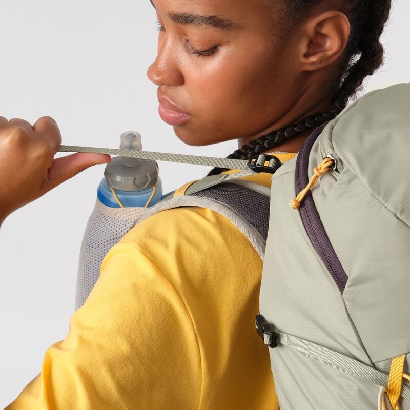 Neu Eingetroffen Salomon Rucksack AEROTREK 28 WOMEN - Seegras/Silberwolke/Eisen 9