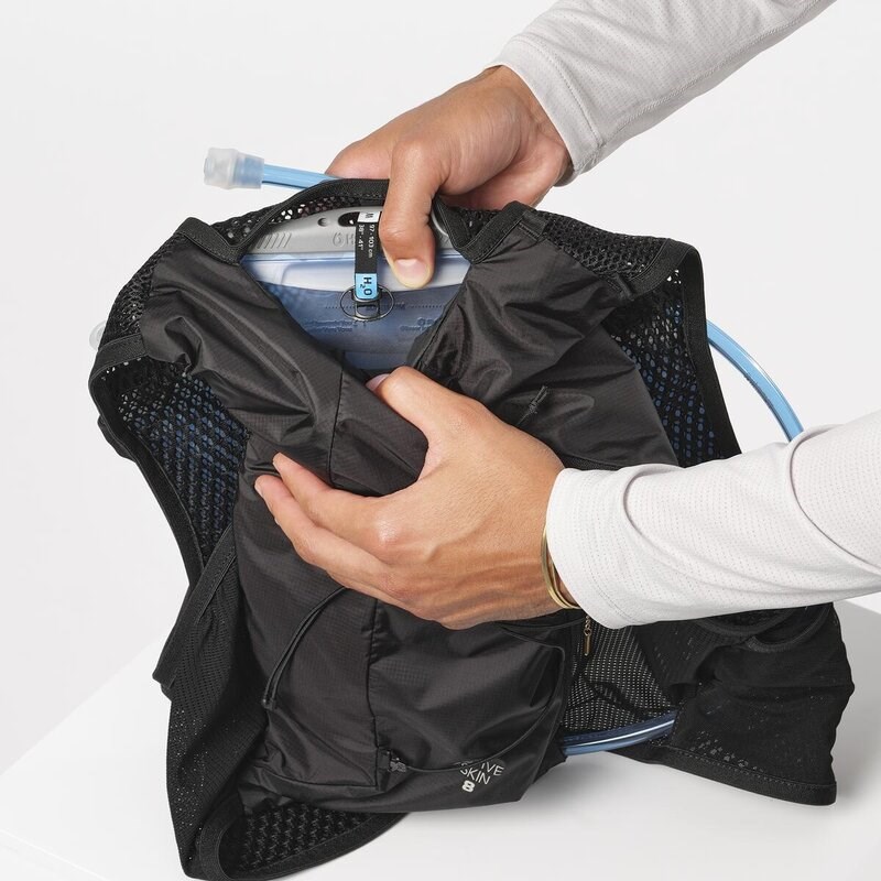 Neu Eingetroffen Salomon Rucksack ACTIVE SKIN 8 SET - SCHWARZ / METALL